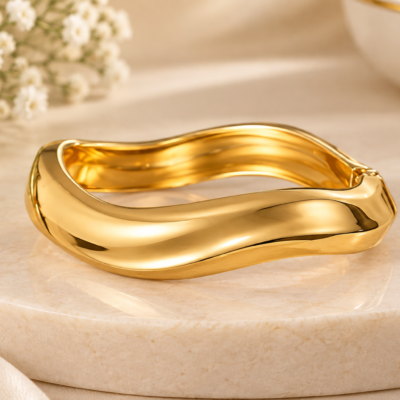 Anti Tarnish Wave Design Bracelet for Women